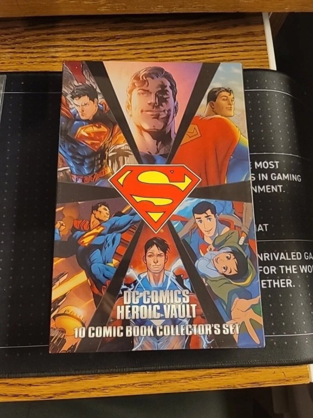 DC Comics Heroic Vault Superman 10 Comic Book Collector’s Set 1st Issues Sealed